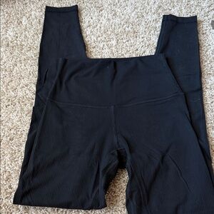 Women’s Lululemon Align Ribbed Black Leggings size 2 inseam 25”